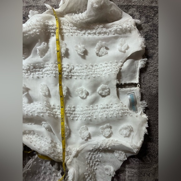 White Textured Ruffle Dress - Picture 10 of 11